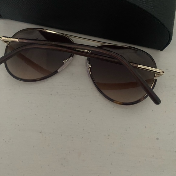 Prada sunglasses 😎 - Picture 2 of 6